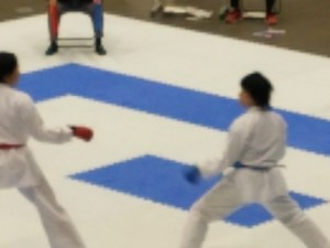 一般選手相手に健闘