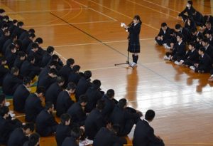 対面式　２年生から歓迎のことば